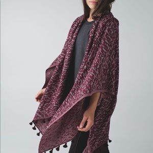 Lululemon Sun To Moon Scarf